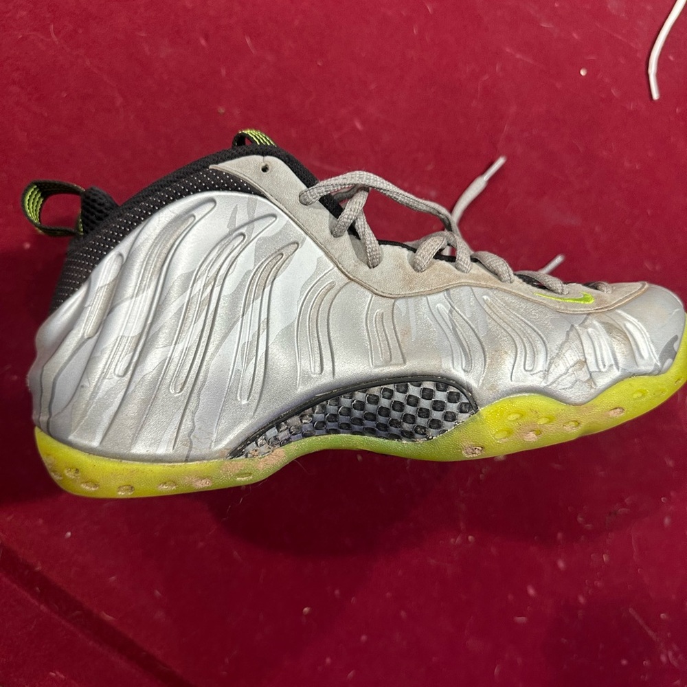 Nike Silver and Neon Green Athletic Shoes